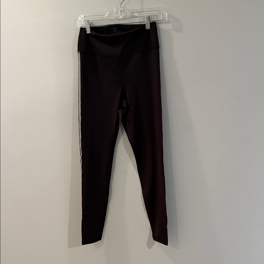 Woman’s Black Leggings with reflective stripe
